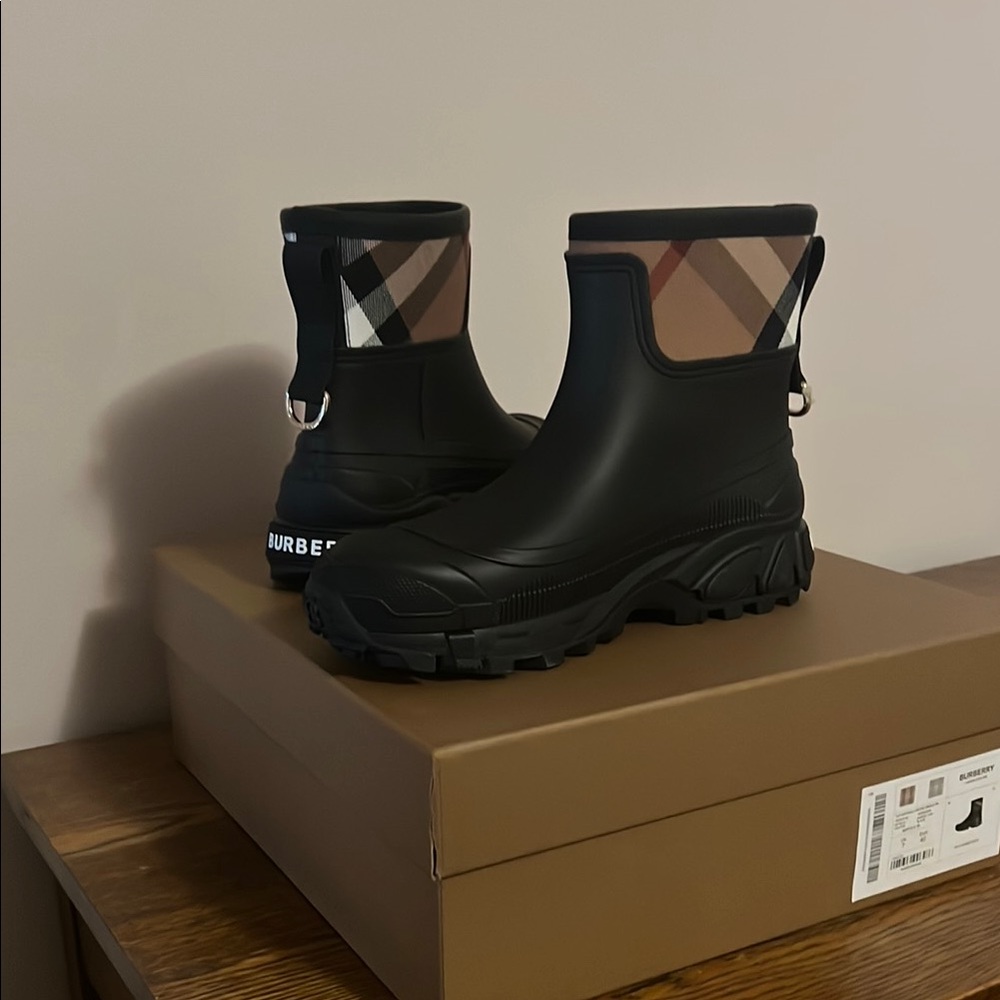Burberry Black and Cream Ankle Boots with Cut-Out Design
